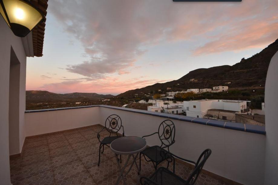 Hotel Montesion Luz Del Desierto Lucainena de las Torres Dış mekan fotoğraf
